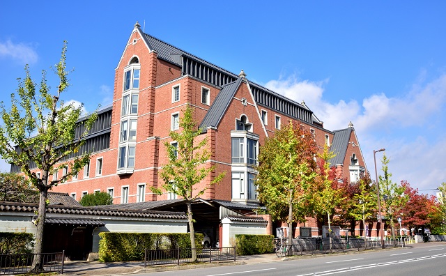同志社大学